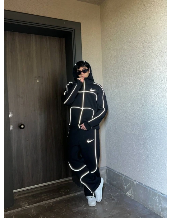 REFLEKTÖR DETAYLI EŞOFMAN TAKIMI - SİYAH