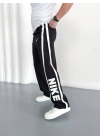 NKE 2 İPLİK ŞERİT DETAY BAGGY PAÇA LASTİKLİ EŞOFMAN - SİYAH