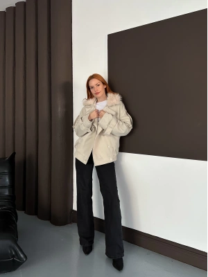 Yaka Peluş Trençkot - Krem