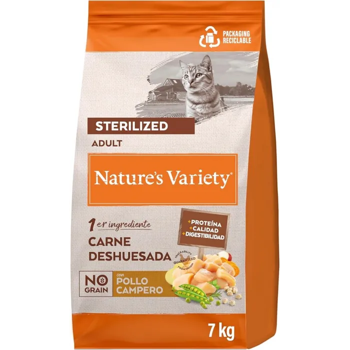 NATURES VARIETY ADULT STERILISED CHICKEN GRAIN FREE 7KG