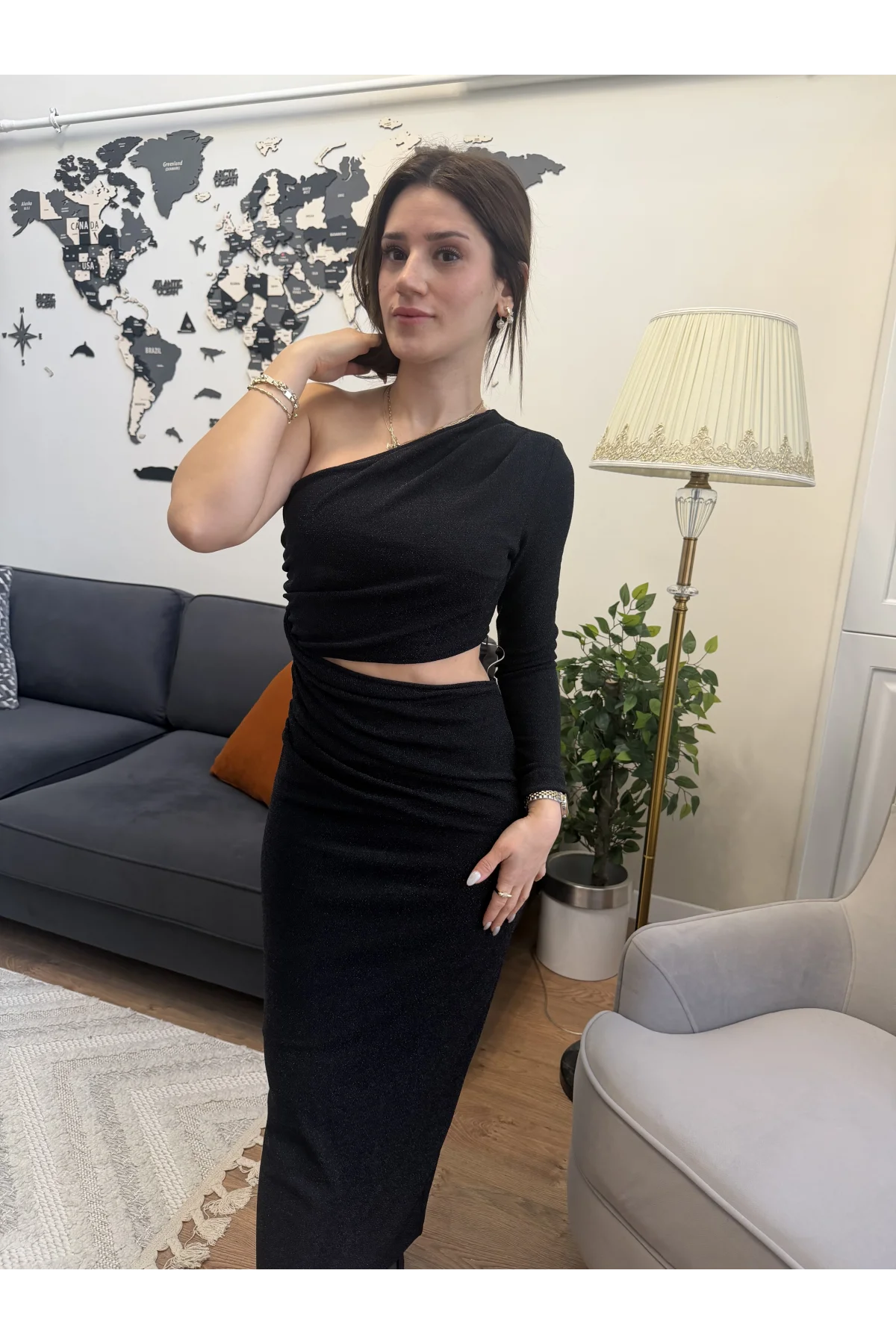 Tek Kol Parıltılı Bel Dekolteli Elbise Siyah