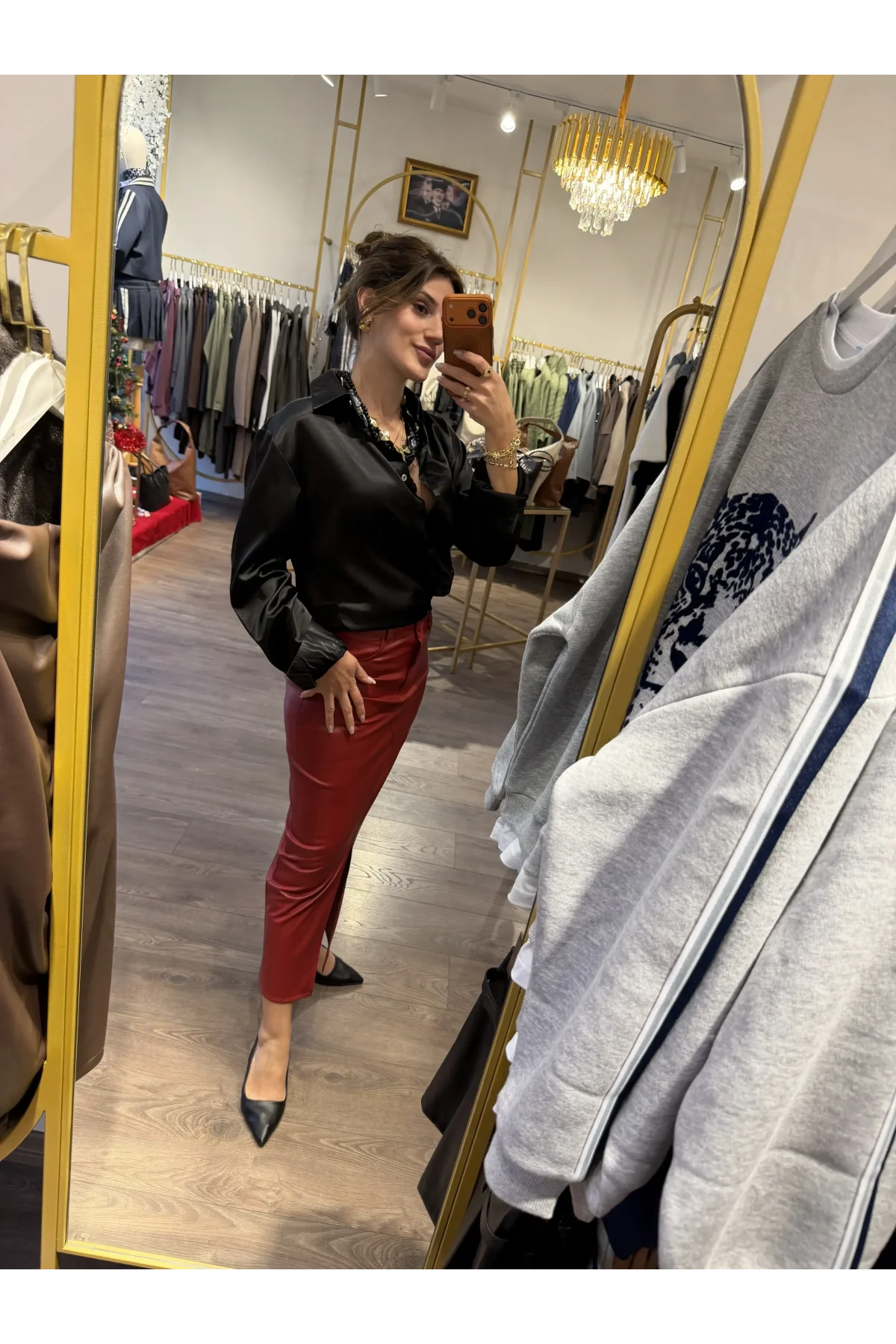 Asimetrik Detaylı Yırtmaçlı Etek Bordo