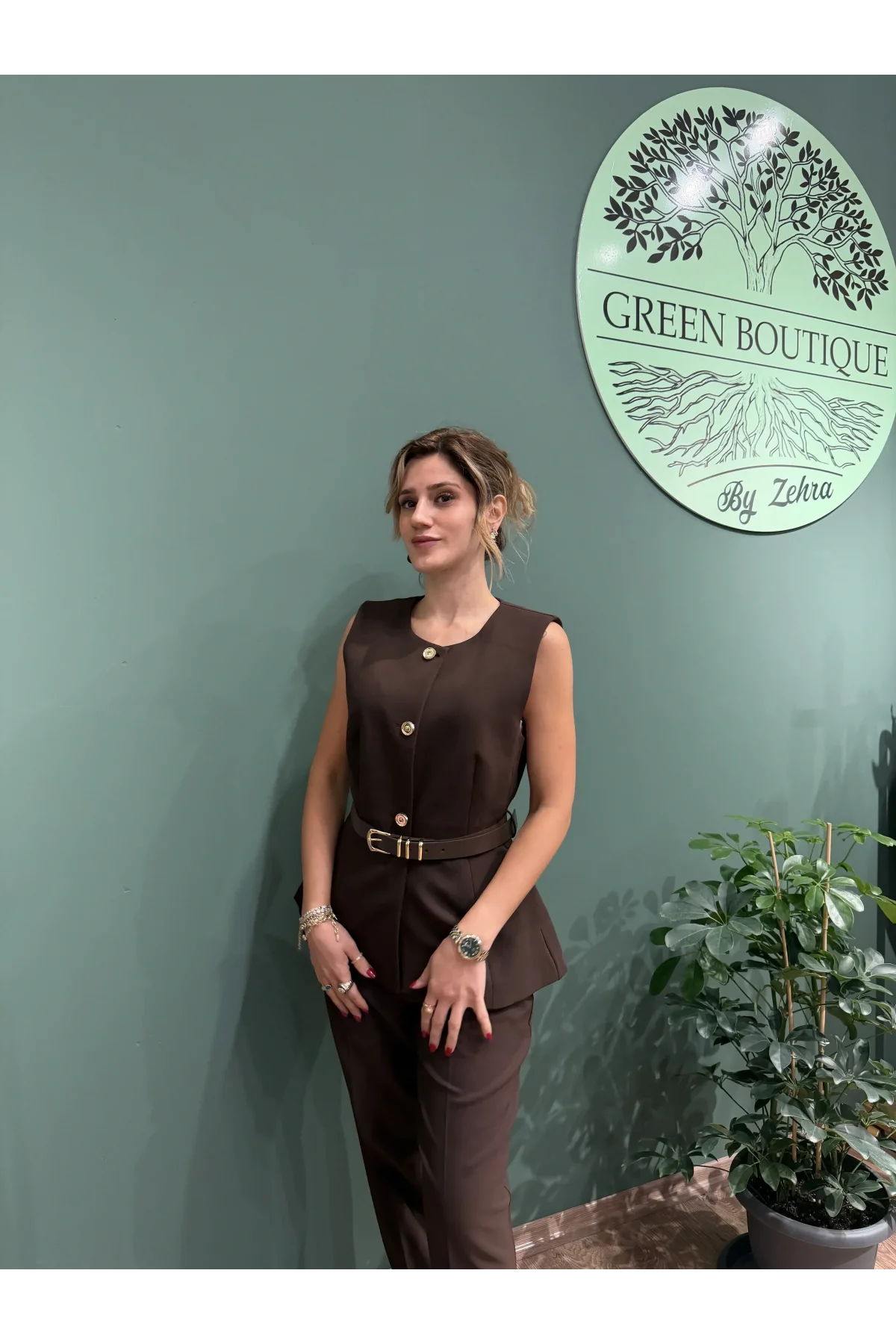 Bisiklet Yaka Kemerli Yelek Kahverengi