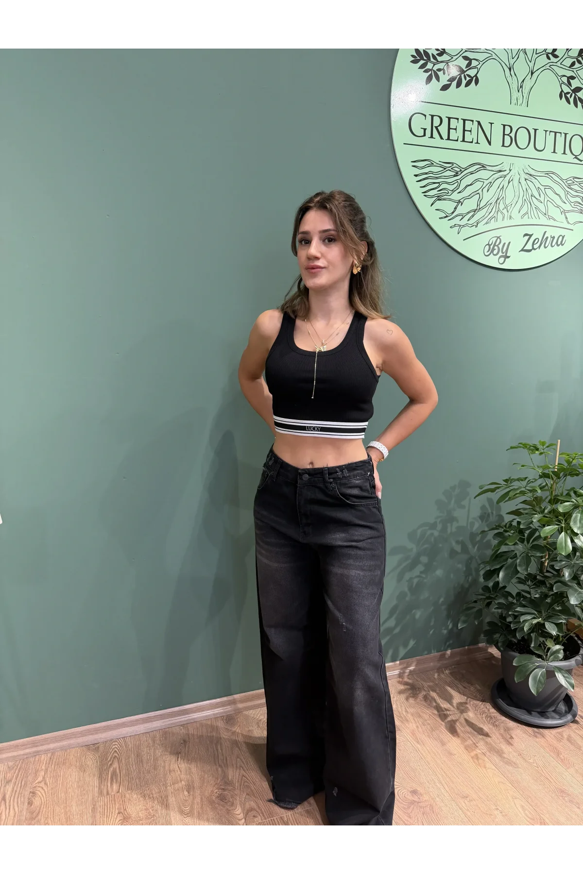 Bol Paça Siyah Jean