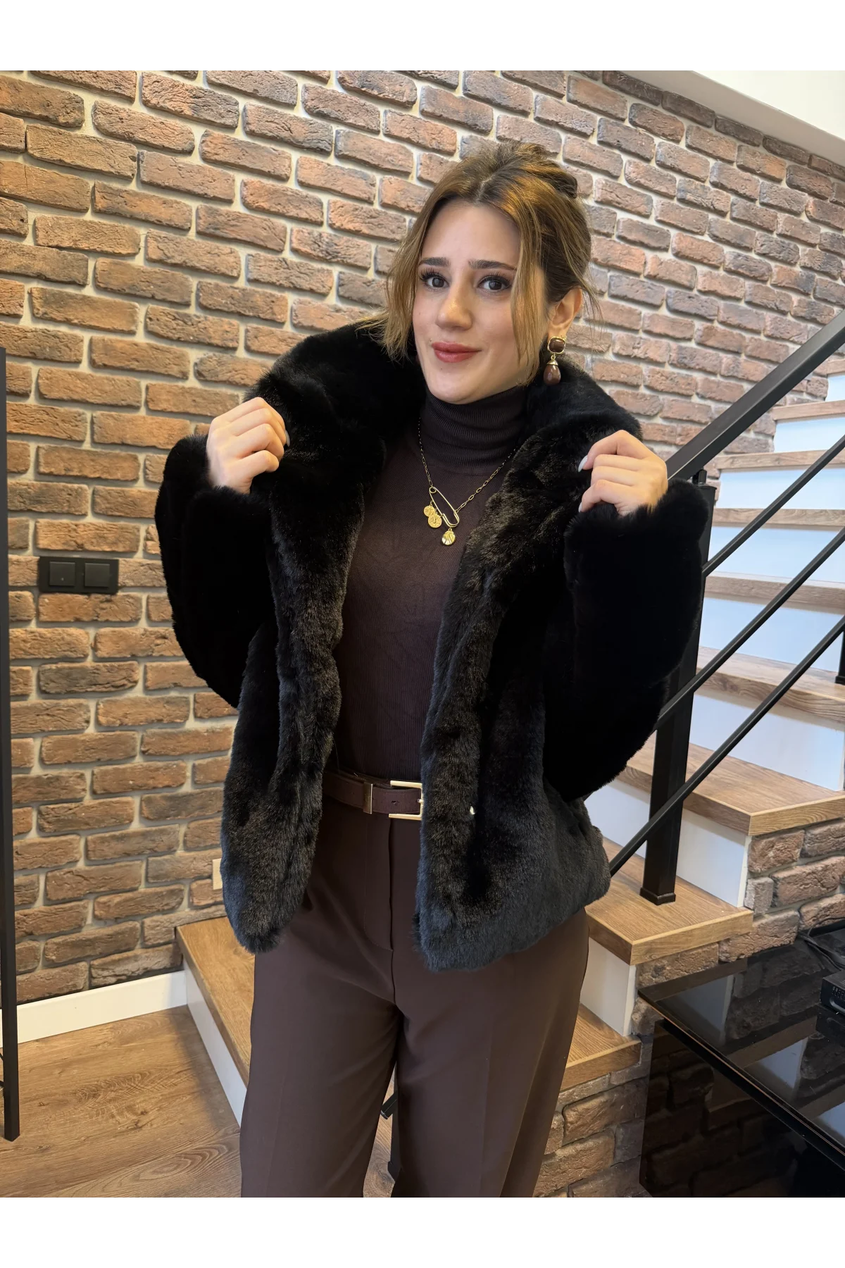 Çıtçıtlı Premium Cepli Kürk Mont Siyah