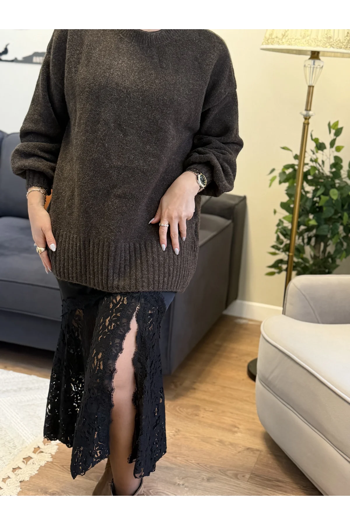 Dantel Detaylı Saten Etek Siyah