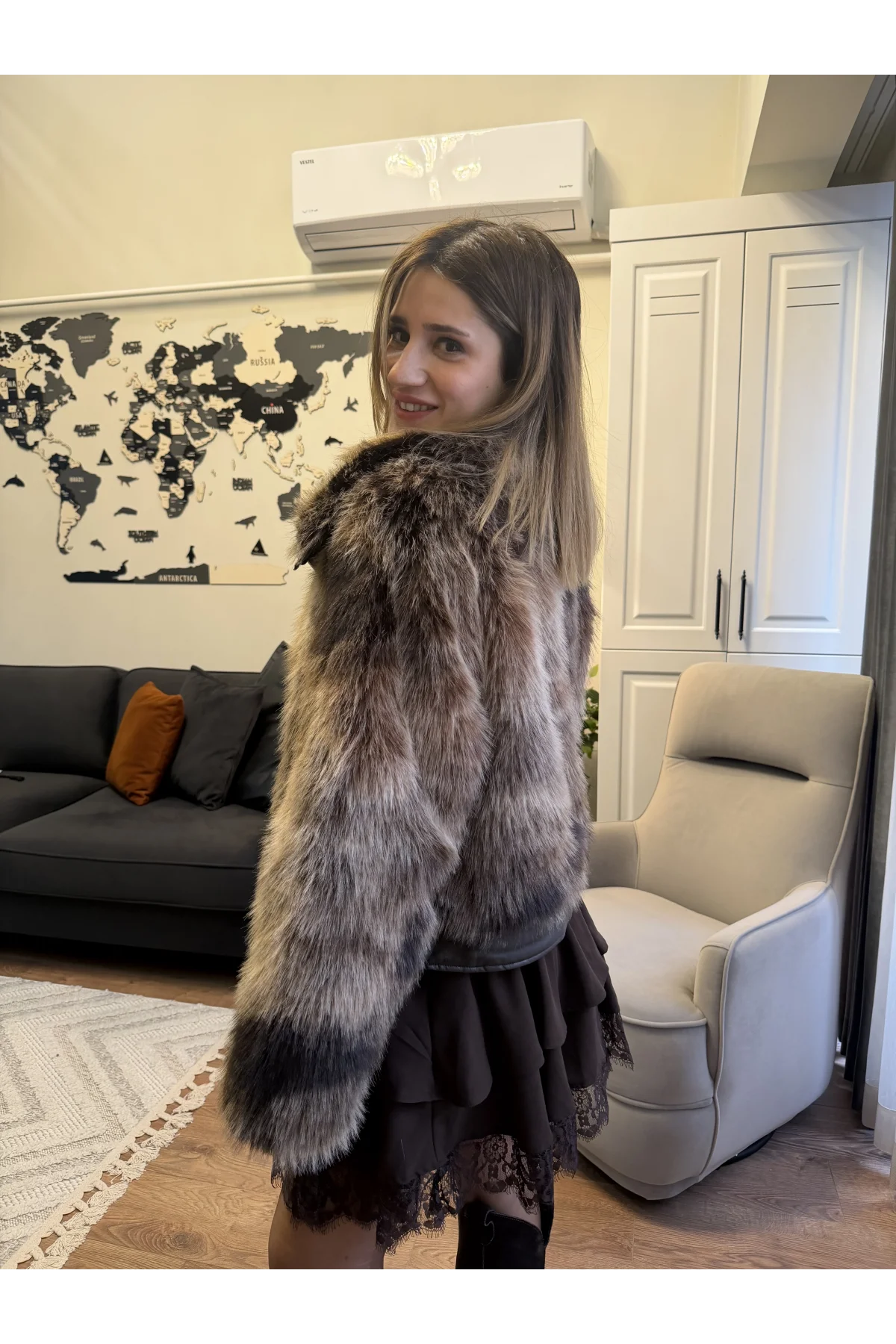 Deri Detaylı Premium Kürk Mont Kahverengi