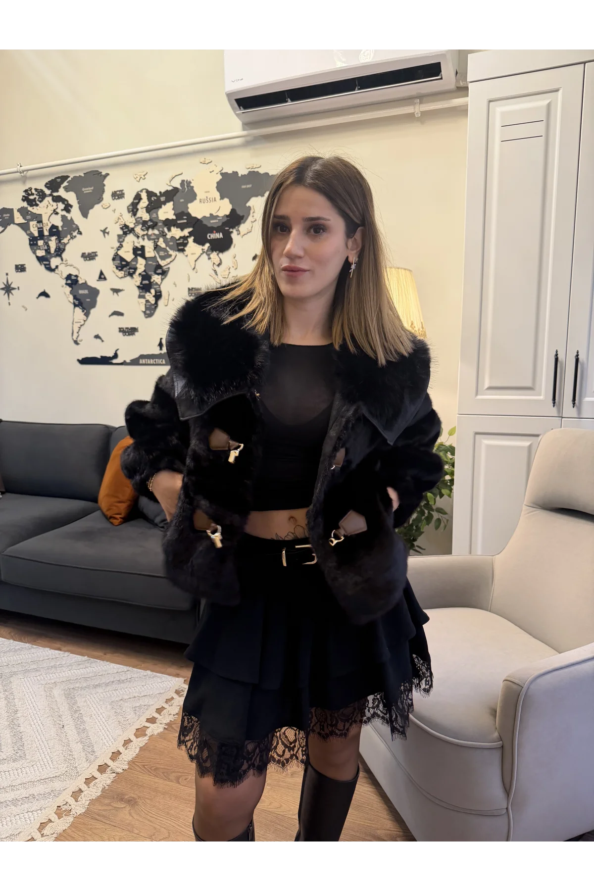 Deri ve Düğme Detaylı Premium Kürk Mont Siyah