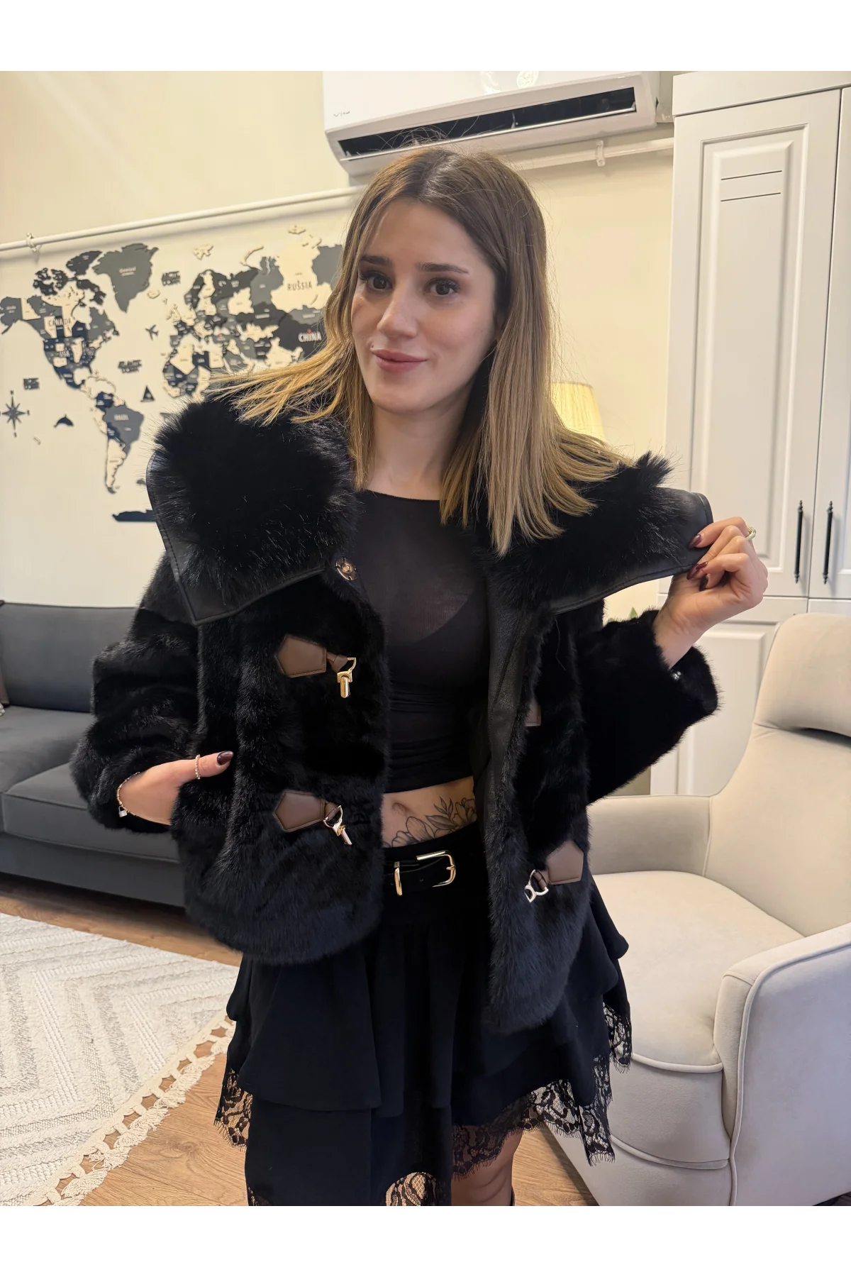 Deri ve Düğme Detaylı Premium Kürk Mont Siyah