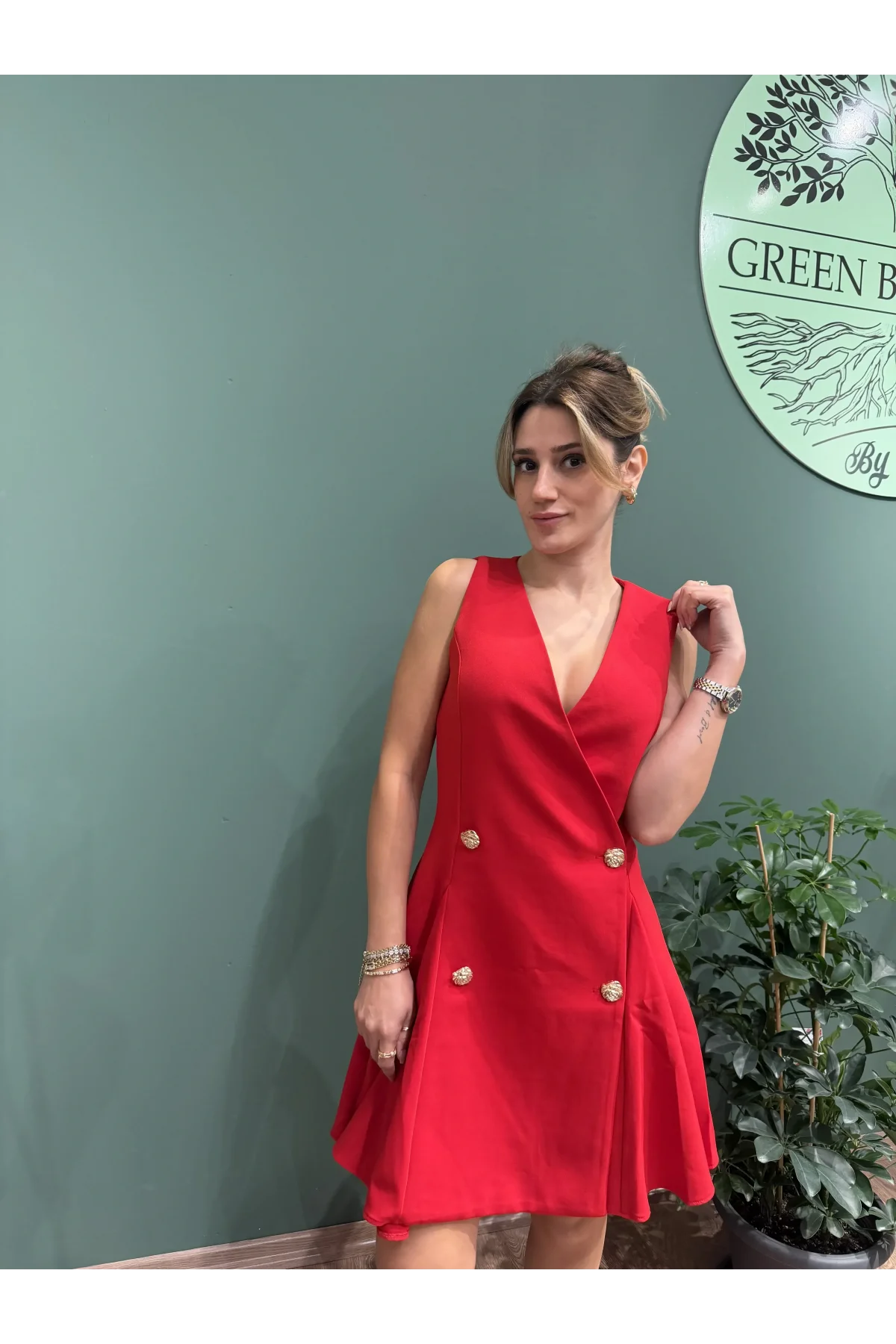 Düğme Detaylı Pileli Kolsuz Elbise Kırmızı