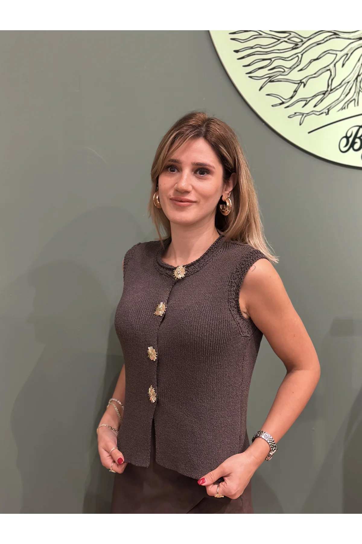 Gold Düğmeli Triko Yelek Kahverengi