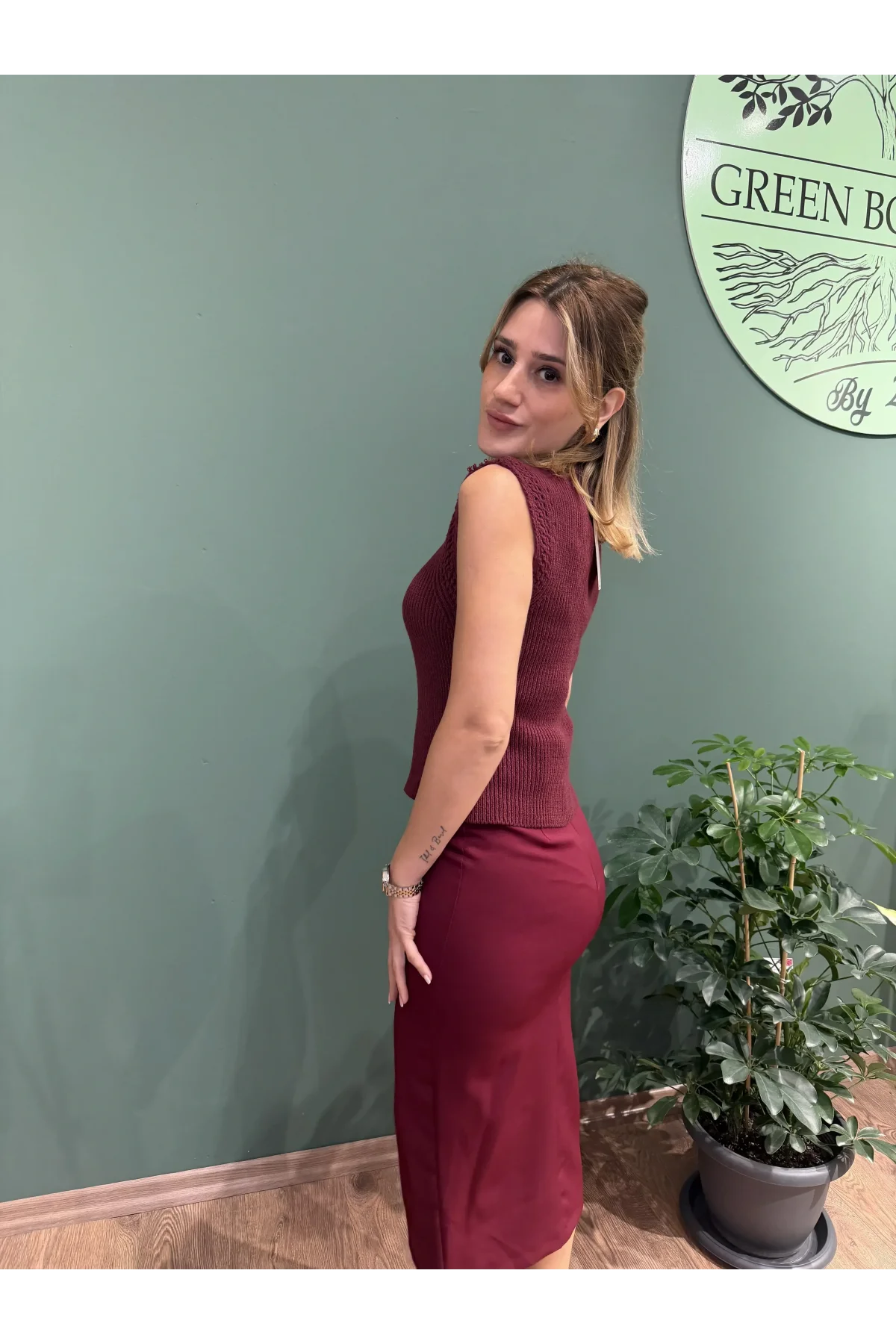 Kalem Etek Yırtmaçlı Bordo