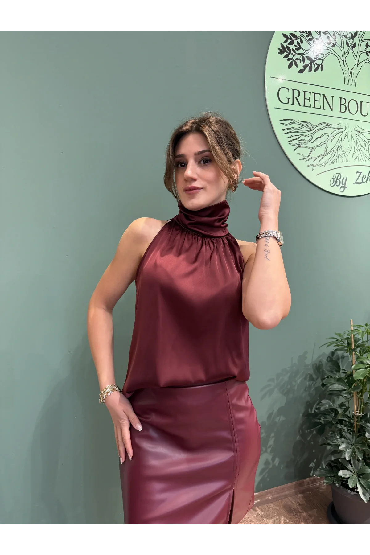 Kolsuz Reglan Kesim Bluz Bordo