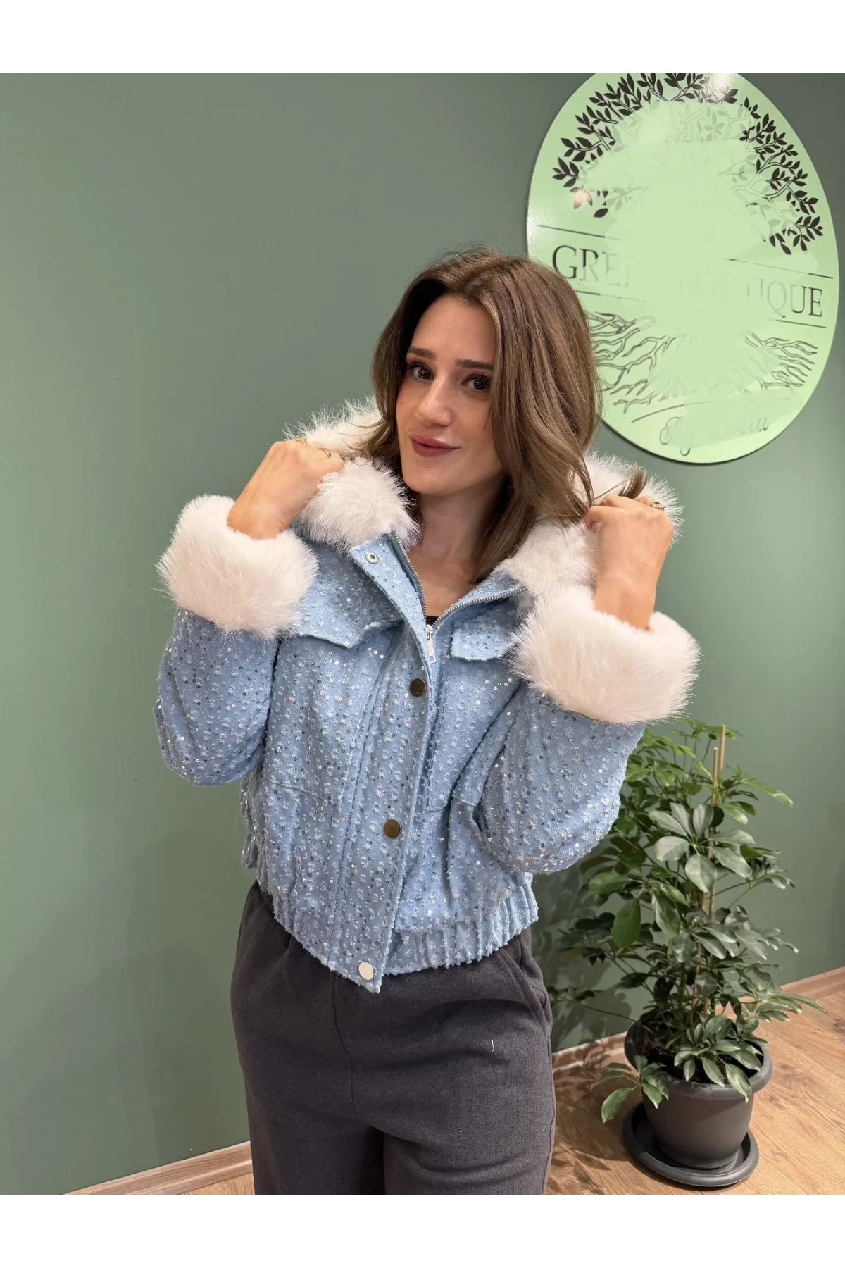 Kürk Kapşonlu İçi Tay Tüyü Pullu Ceket Mavi