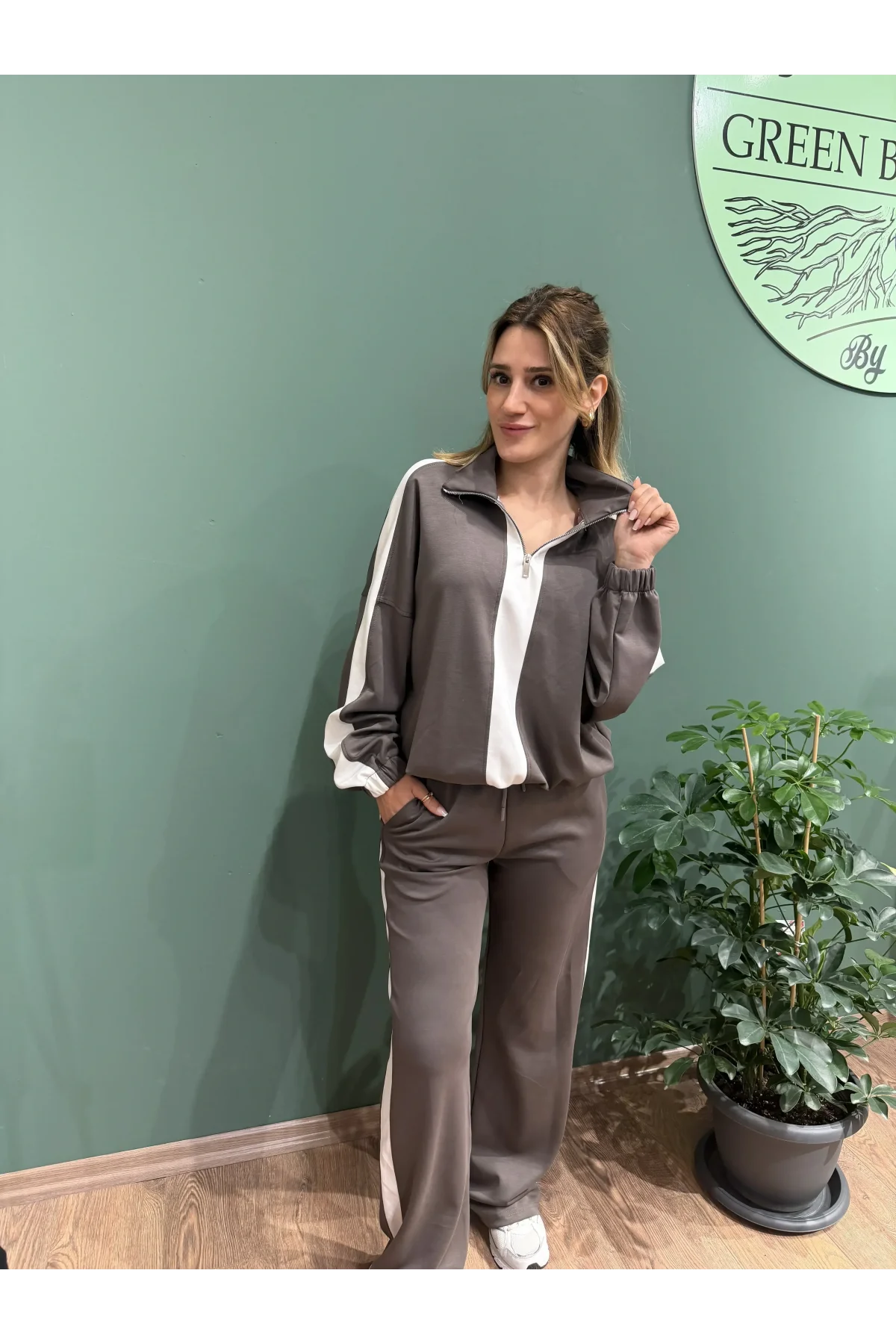 Modal Kumaş Yan Şerit Detaylı Eşofman Takım Füme