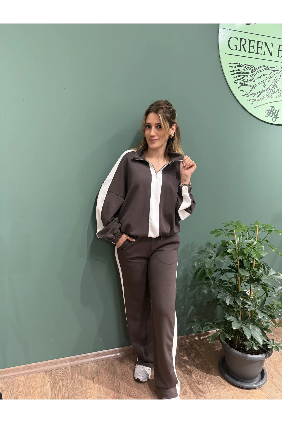 Modal Kumaş Yan Şerit Detaylı Eşofman Takım Kahverengi