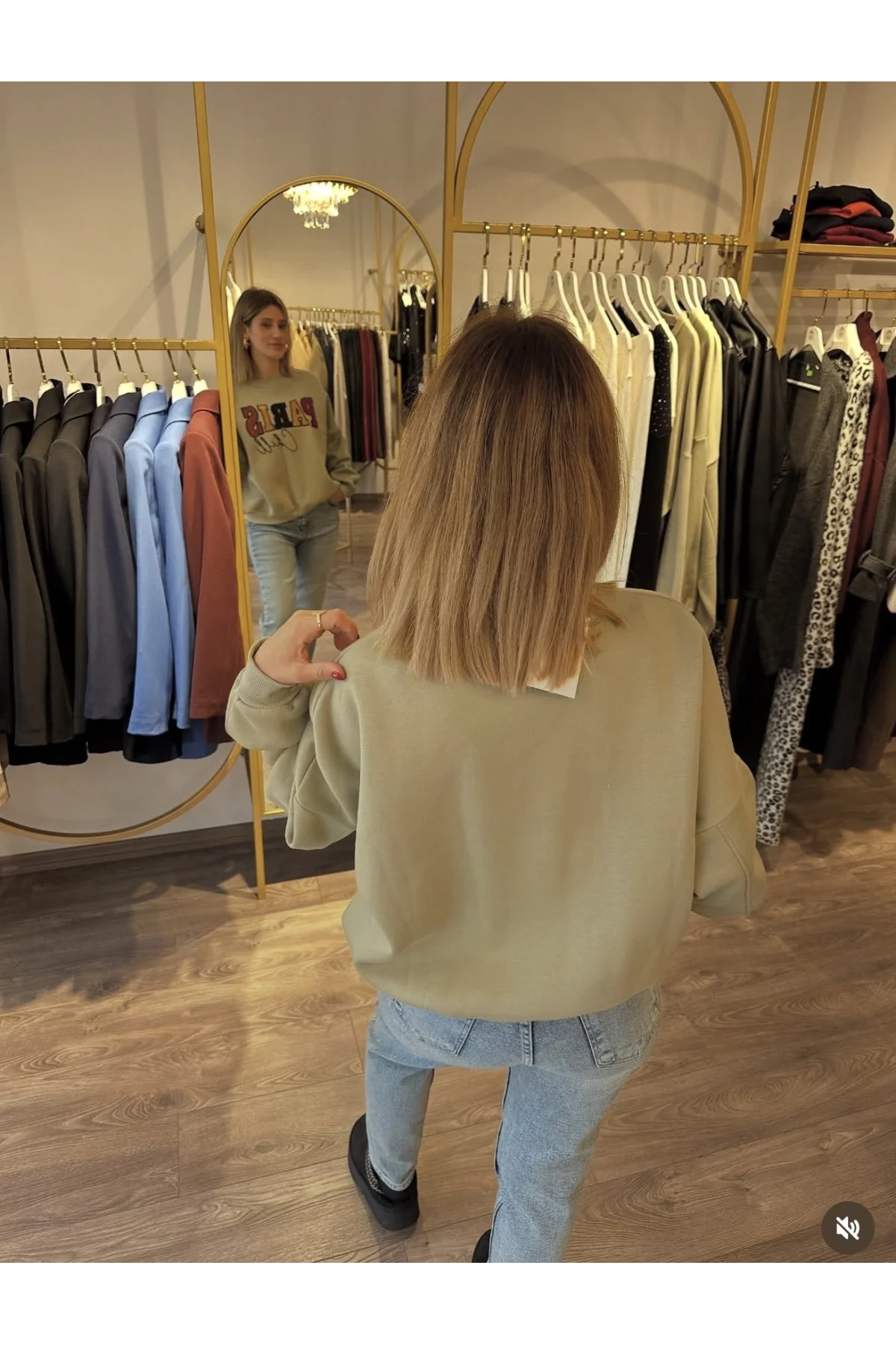 Paris Baskı Detaylı İçi Şardonlu Sweatshirt Çağla