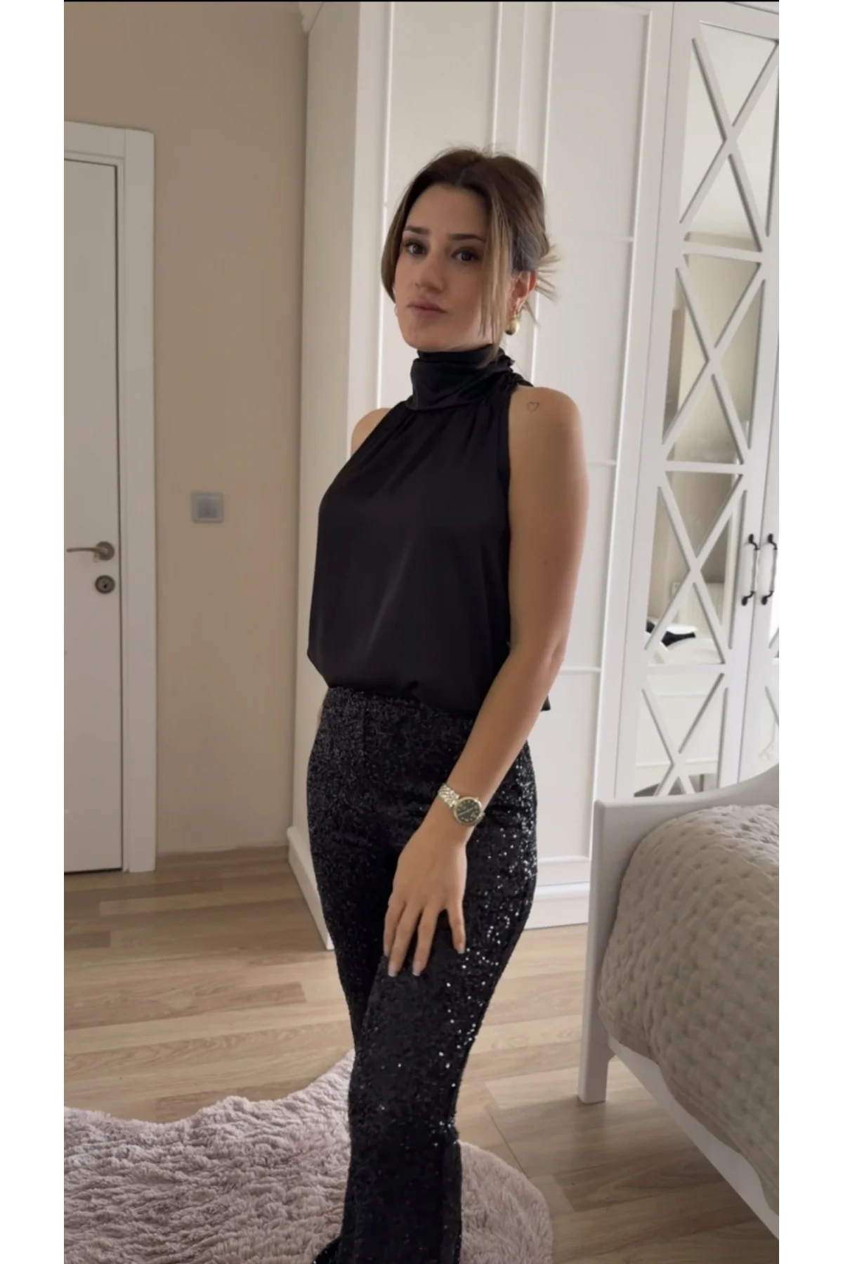 Pullu Payet Bol Paça Beli Lastikli Pantolon Siyah