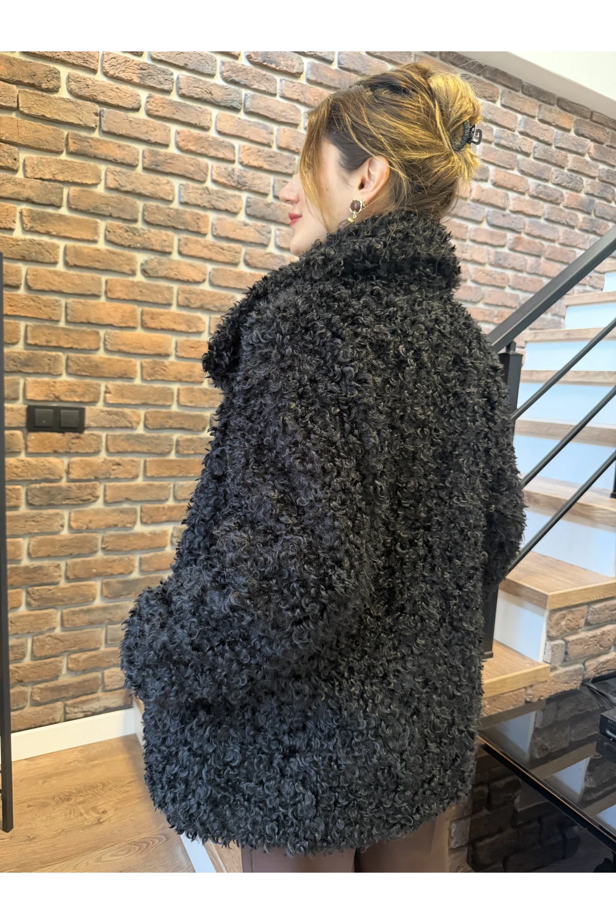 Toka Detaylı Premium Peluş Mont Siyah