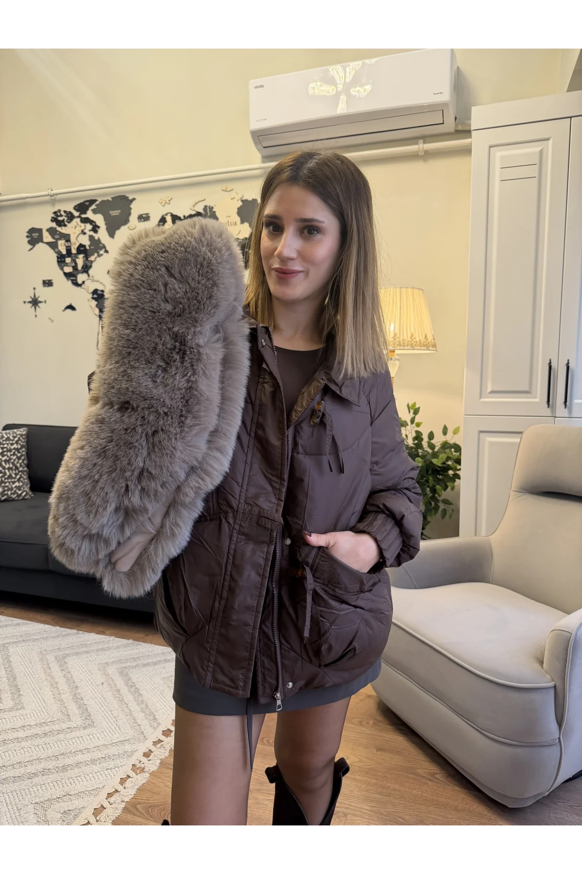 Yaka Peluşlu Şişme Mont Kahverengi