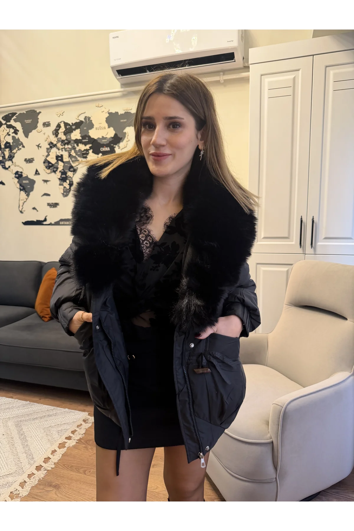 Yaka Peluşlu Şişme Mont Siyah