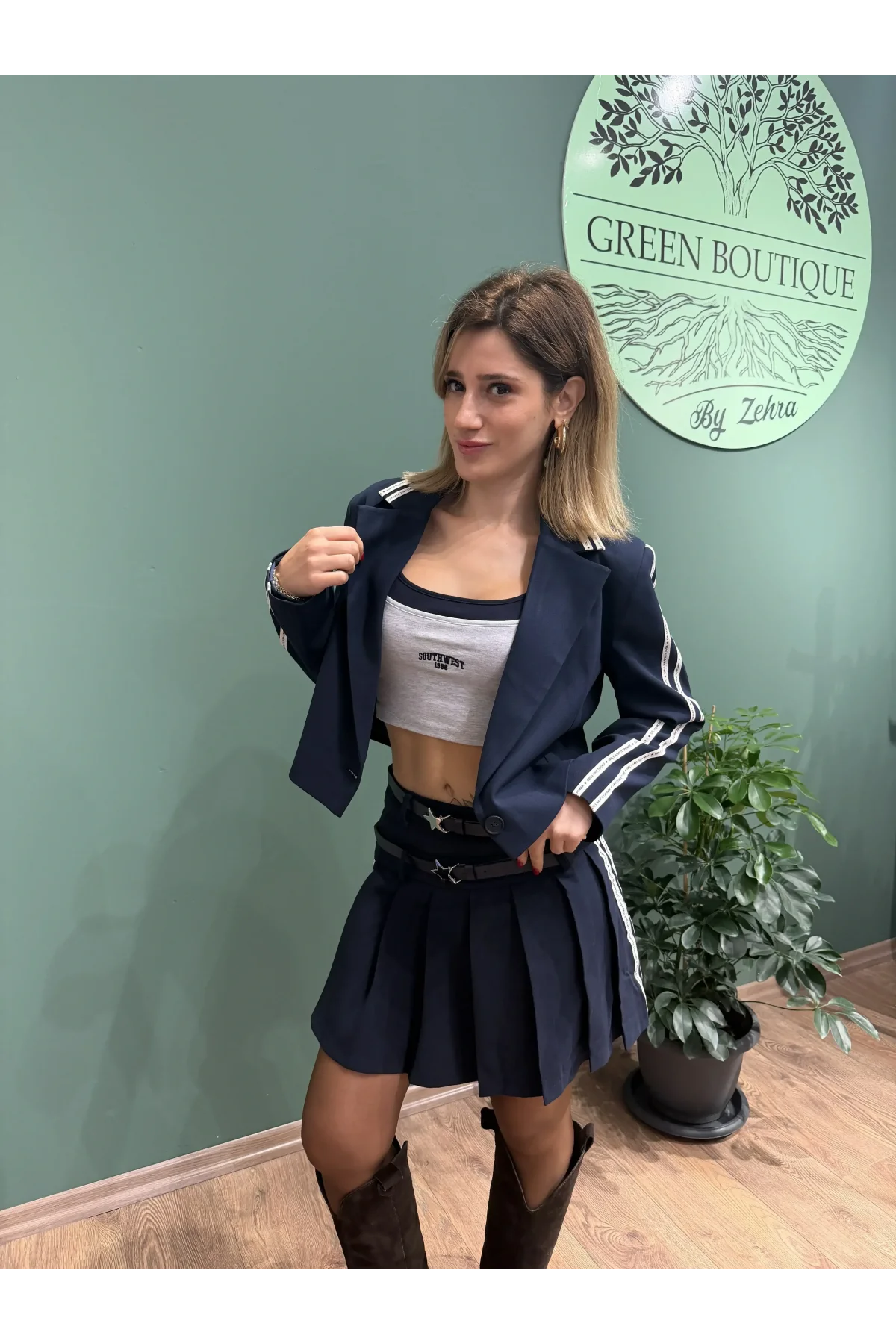 Yazı Şeritli Kemerli Pileli Mini Etek Lacivert