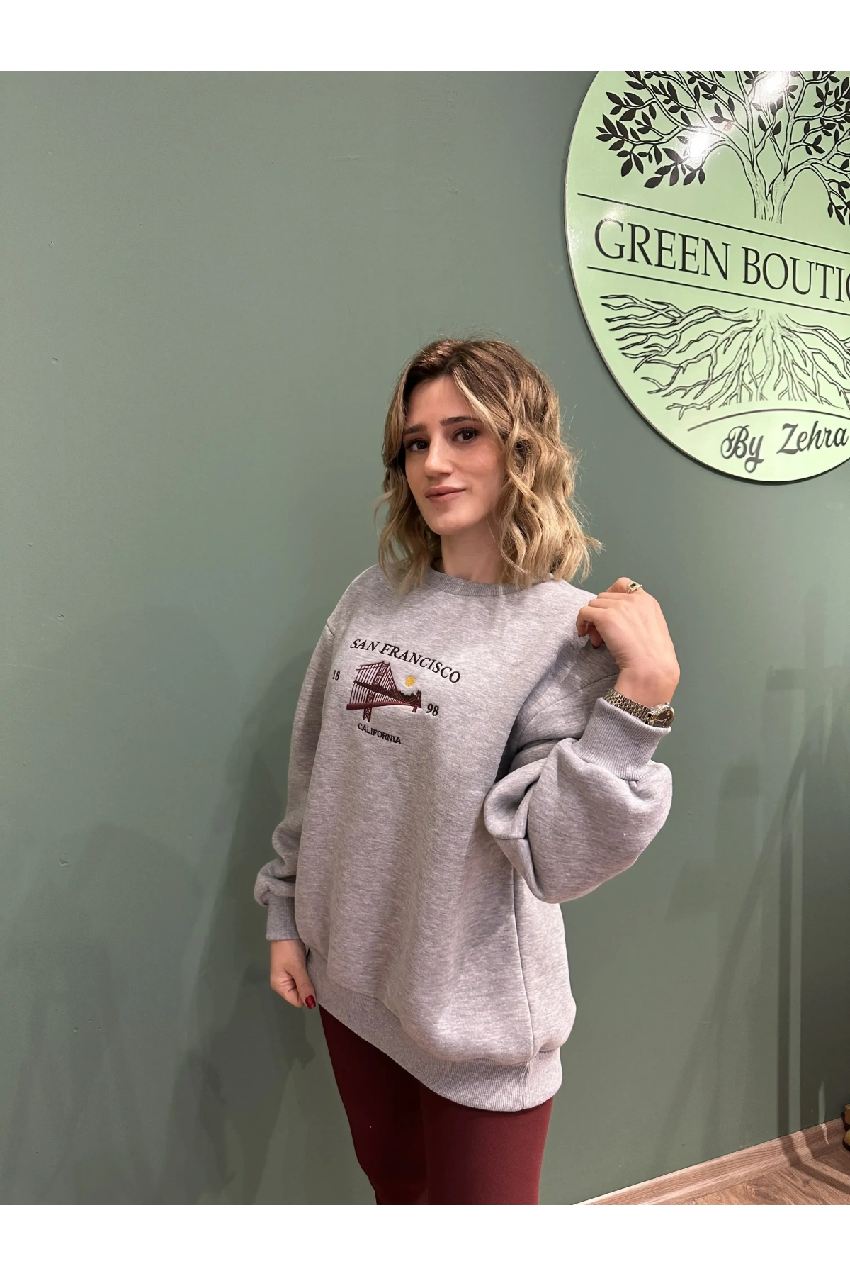 California Nakışlı Oversize Sırt Fermuar Detaylı Swatshirt Grimelanj