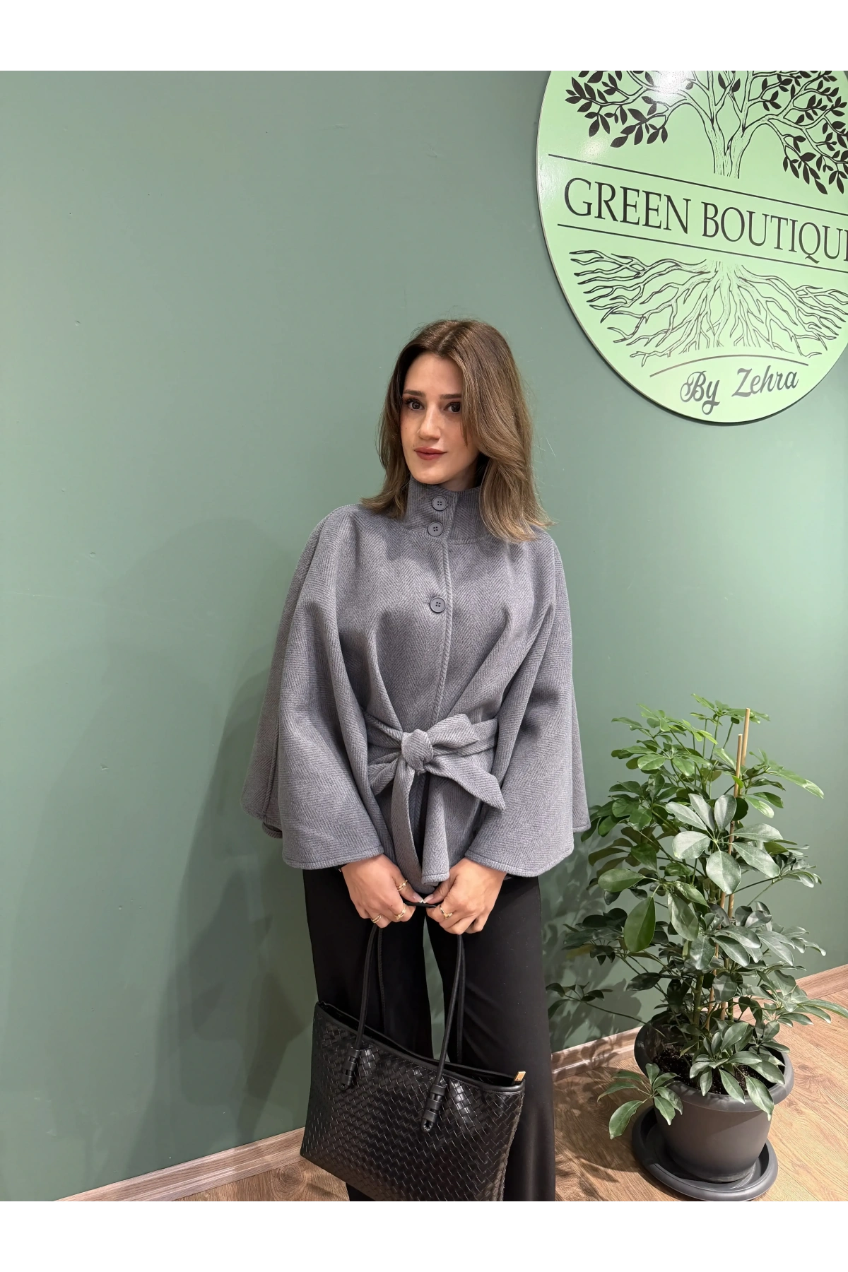 Dik Yaka Kuşaklı Kaşe Panço Gri