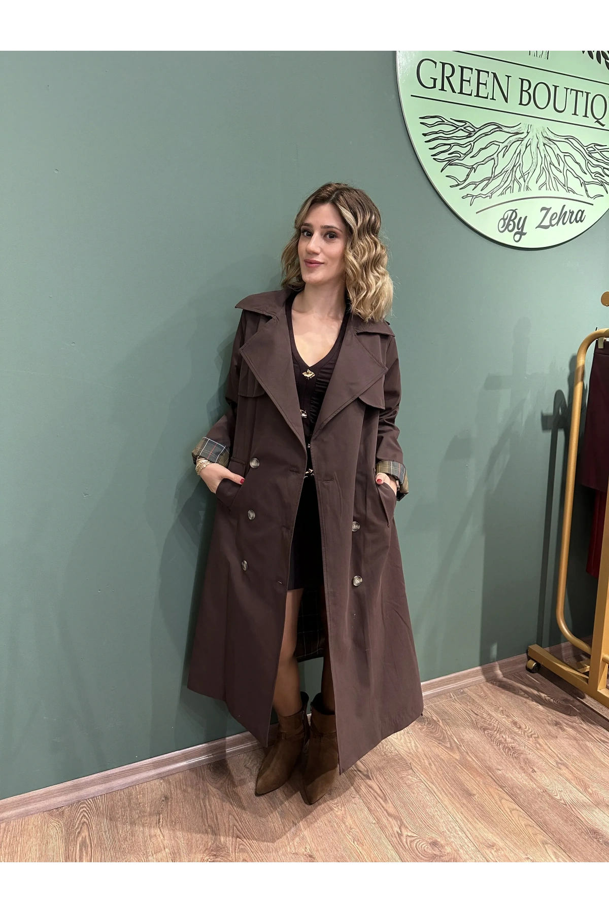 Ekose Detaylı Kuşaklı Trençkot Acıkahve