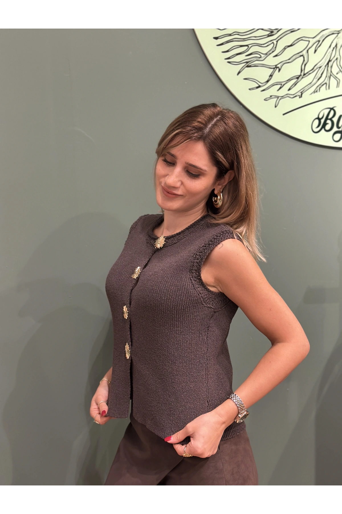 Gold Düğmeli Triko Yelek Kahverengi