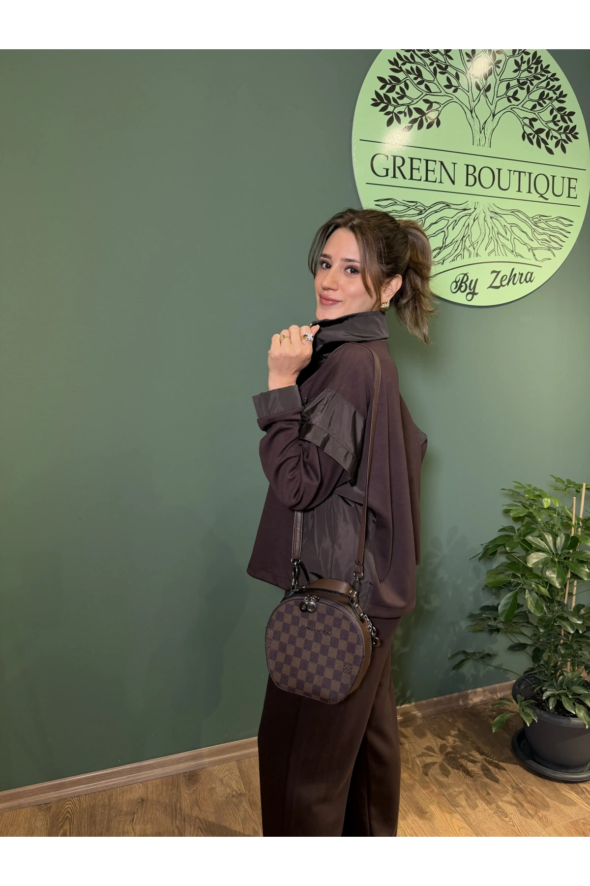 Kahve Paraşüt Detaylı Ön Fermuarlı Marka Model Takım