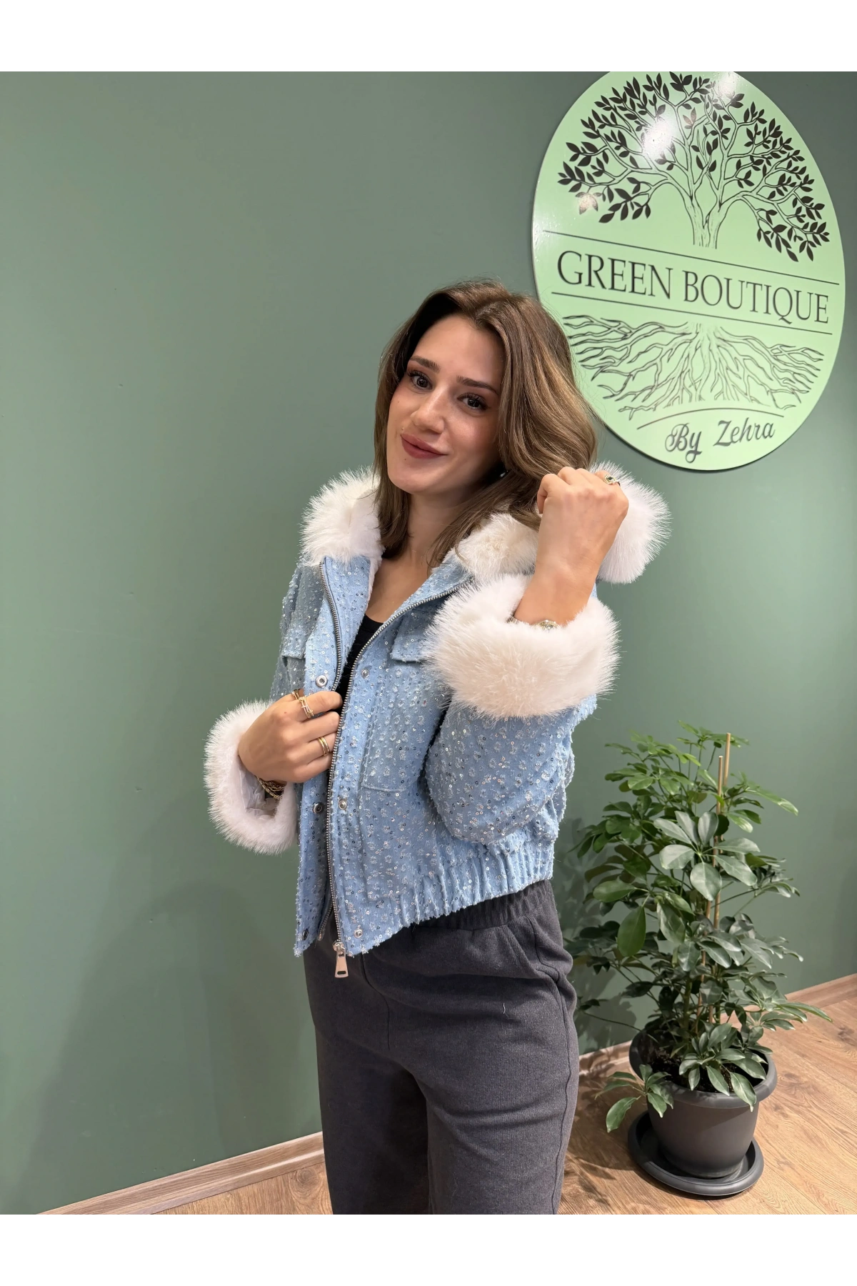 Kürk Kapşonlu İçi Tay Tüyü Pullu Ceket Mavi