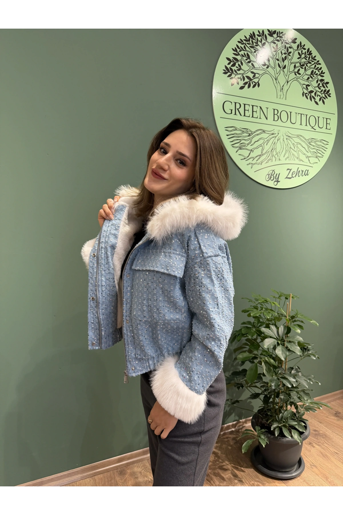Kürk Kapşonlu İçi Tay Tüyü Pullu Ceket Mavi