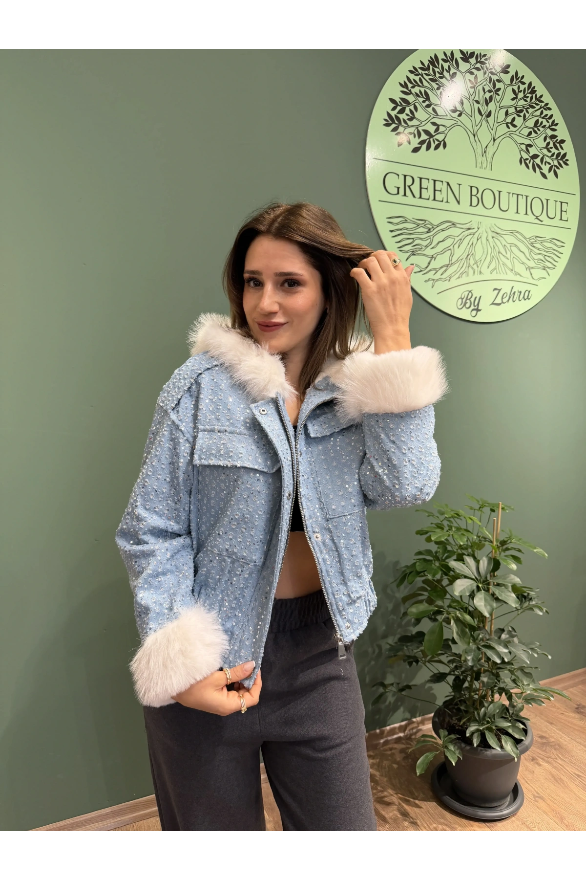 Kürk Kapşonlu İçi Tay Tüyü Pullu Ceket Mavi