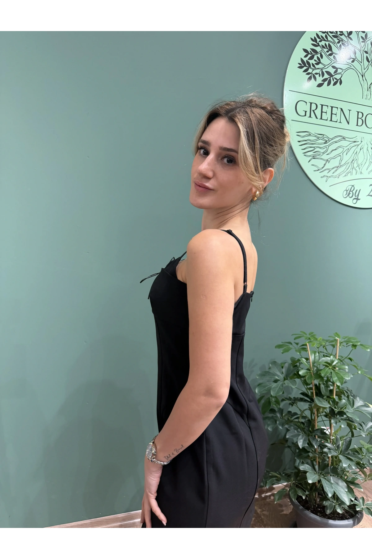 Mini Bağcık Detaylı Askılı Elbise Siyah