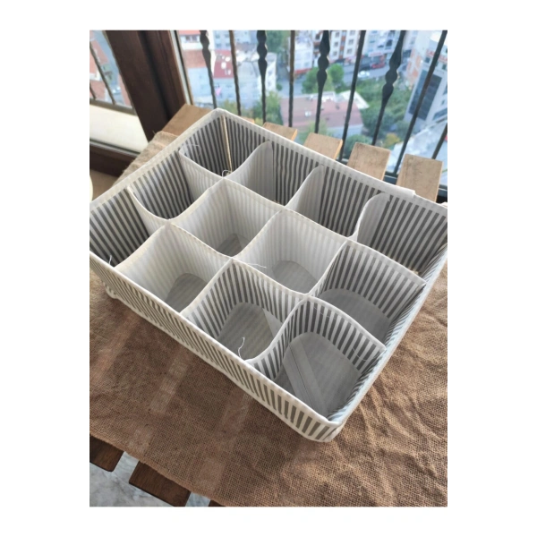 12 Bölmeli Pratik Bölmeli Çekmece Düzenleyici Organizer