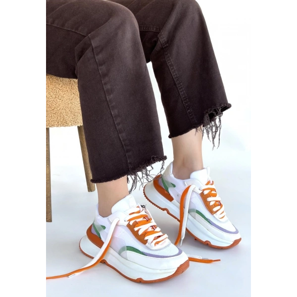 Aleh Beyaz Cilt Turuncu Detaylı Çift Bağcıklı Spor Ayakkabı