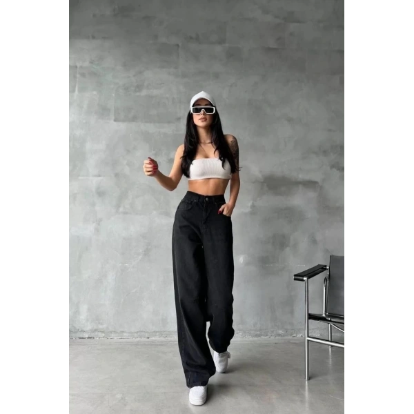 Arkadan tokalı jeans pantolon Siyah