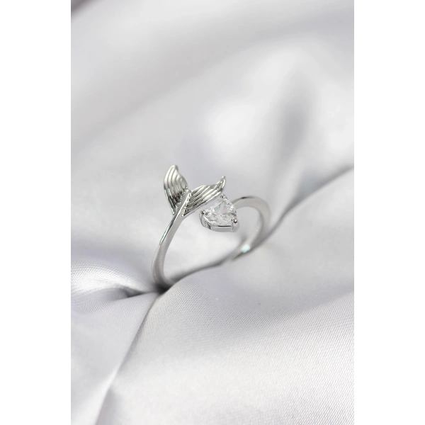 Balık Kuyruğu Model Gümüş Renk Zirkon Taşlı Kadın Yüzük