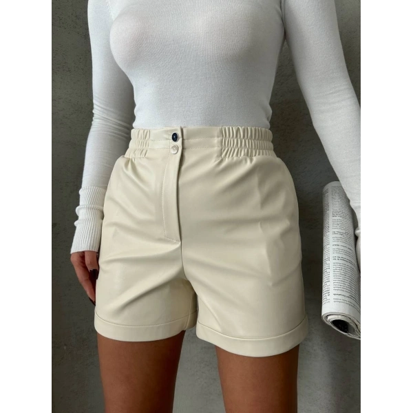 Beli lastikli çıtçıtlı deri şort krem w241007