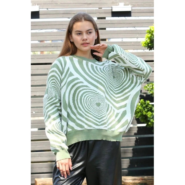 Beyaz kalp çizgili kazak mint