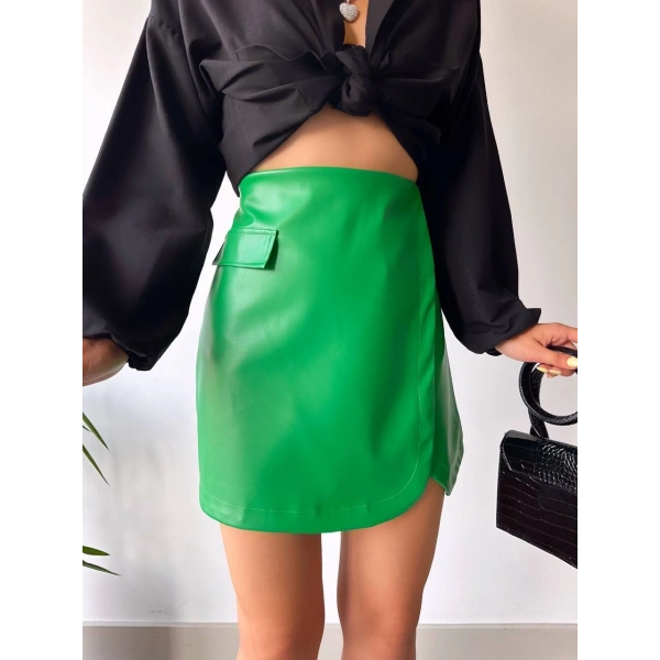 Cep detaylı oval kapaklı deri etek yeşil h240048