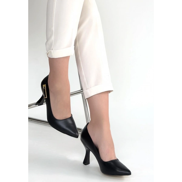 Cerin Siyah Cilt Topuklu Ayakkabı