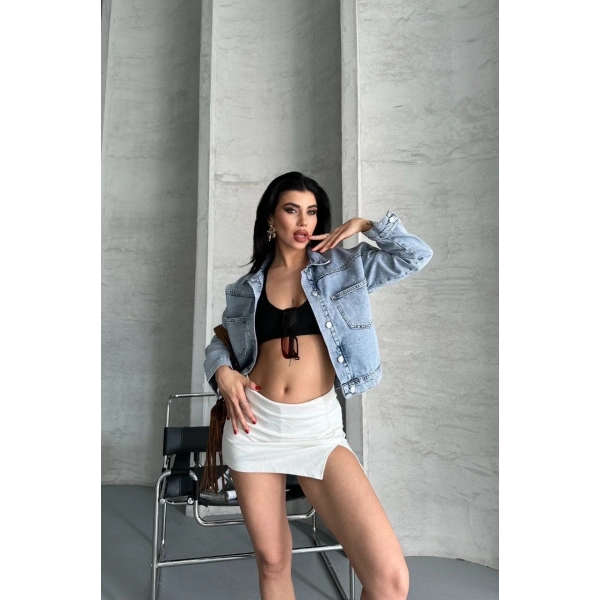 Çift cepli kol katlamalı kar yıkama crop kot ceket buz mavi d2000