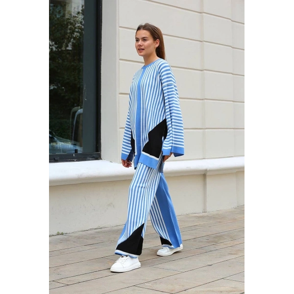 Çizgili bisiklet yaka triko takım Mavi