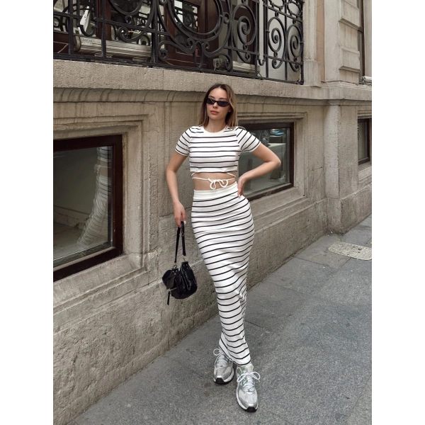 Çizgili etekli takım beyaz s3609