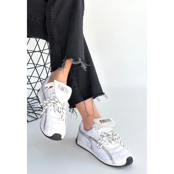 Dissa Beyaz Cilt Bağcıklı Paraşüt Detaylı Spor Ayakkabı