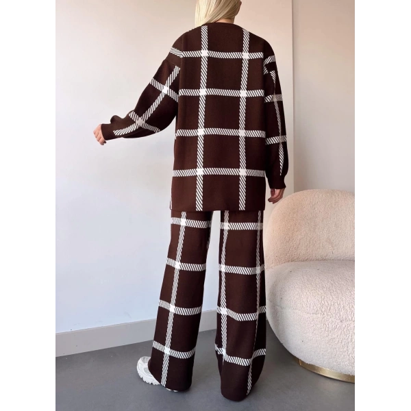 Ekoseli triko takım kahvebeyaz