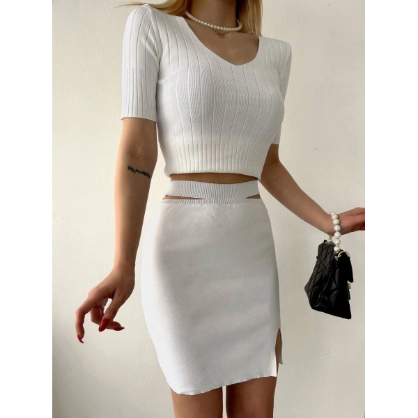 Etekli triko takım beyaz t23107