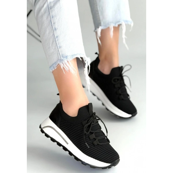 Feort Siyah Triko Bağcıklı Spor Ayakkabı